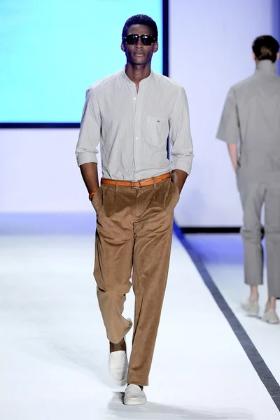 Look 8